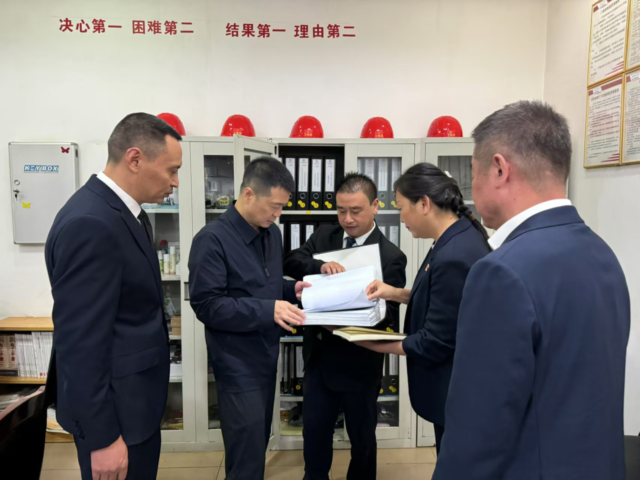 省美狮贵宾会集团党委书记、董事长游勇国庆节期间调研督导旗下酒店经营及安全生产工作